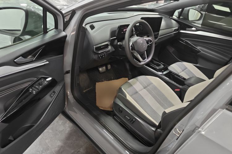 Used Volkswagen ID.4 CROZZ 2021 Long-Range PURE+ Two-Wheel Drive Version