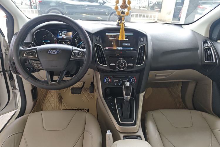 Used Ford Focus 2015 Sedan EcoBoost 180 Automatic Flagship Model
