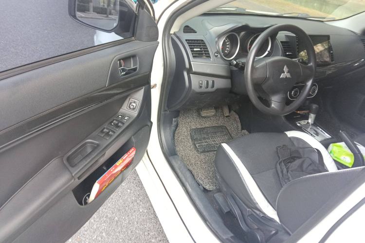 Used Mitsubishi Lancer EX 2013 Fashion Edition 1.8L CVT Comfort Version
