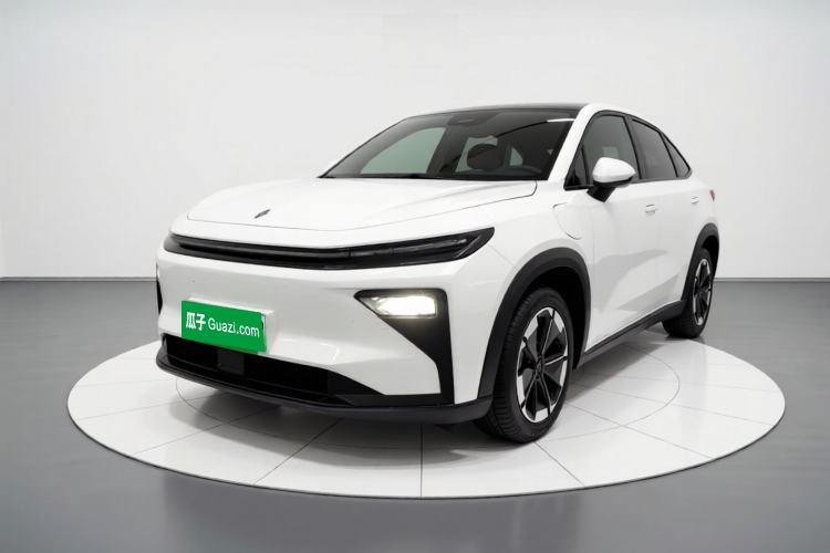 Used Livan 7 2024 450km Executive Version