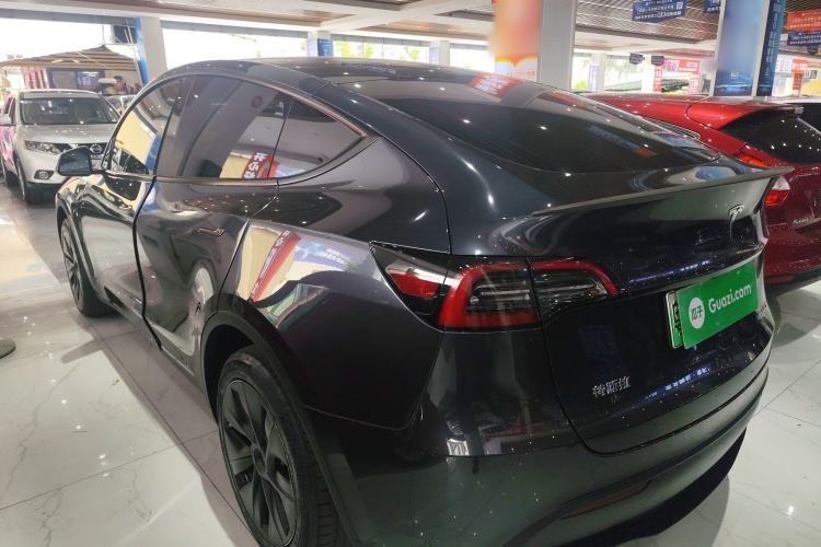 Used Tesla Model Y 2024 Long-Range All-Wheel-Drive Version Exterior 2