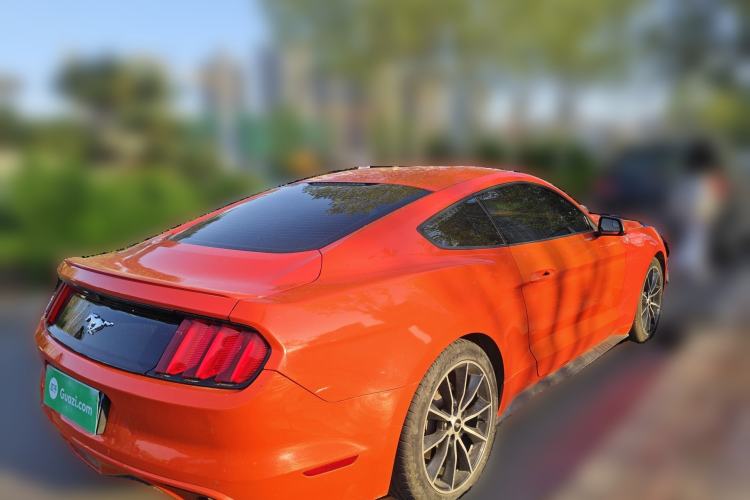 Used Ford Mustang  Rear Right 45 Deg