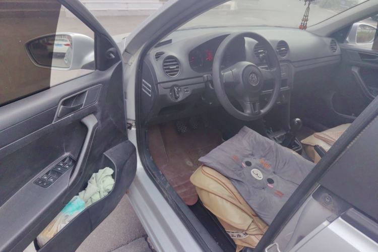 Used Volkswagen Jetta 2015 1.4L Manual Fashion Model
