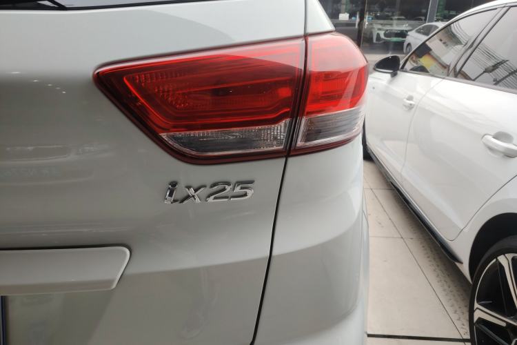 Used Hyundai ix25 2017 1.6L Automatic Smart Version