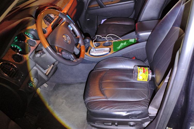 Used Buick Enclave 2010 3.6L Elite Edition
