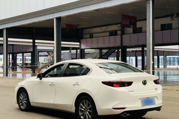 Used Mazda 3 Axela 2023 2.0L Automatic Zhiqing Edition Exterior 8