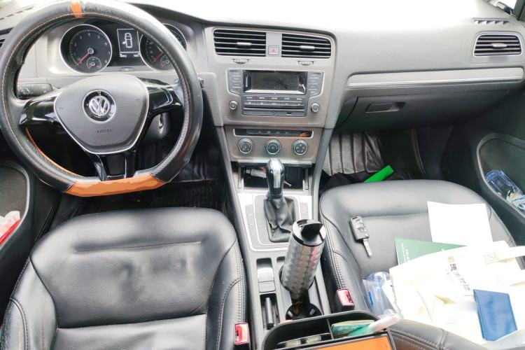 Used Volkswagen Golf 2014 1.4TSI Automatic Comfort Model Center Console