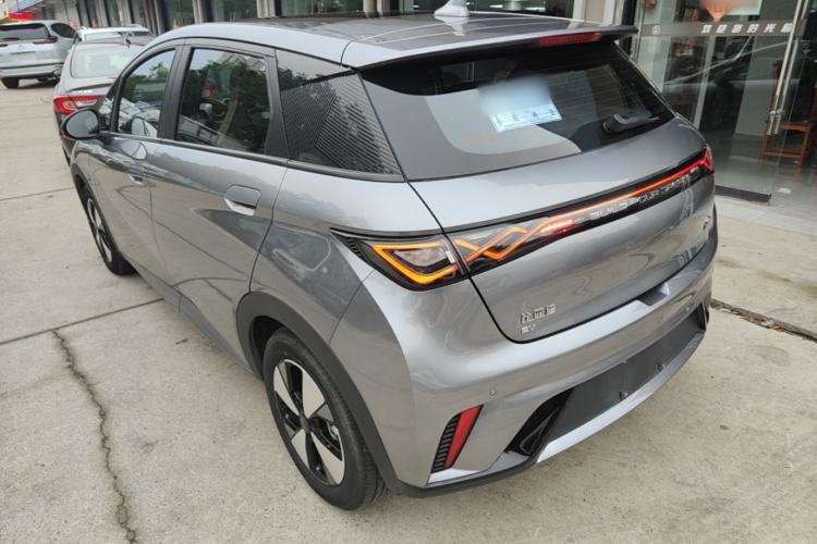 Used BYD Dolphin 2023 420 km Fashion Edition
