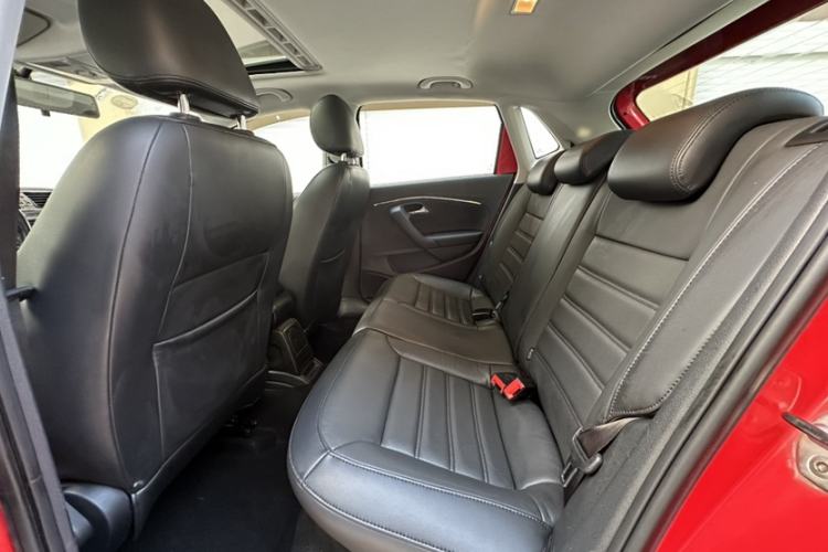 Used Volkswagen Polo 2016 1.6L Automatic Luxury Model
