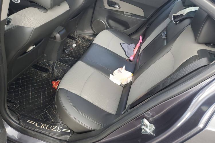 Used Chevrolet Cruze 2013 1.6L SL Grand Edition Manual Transmission
