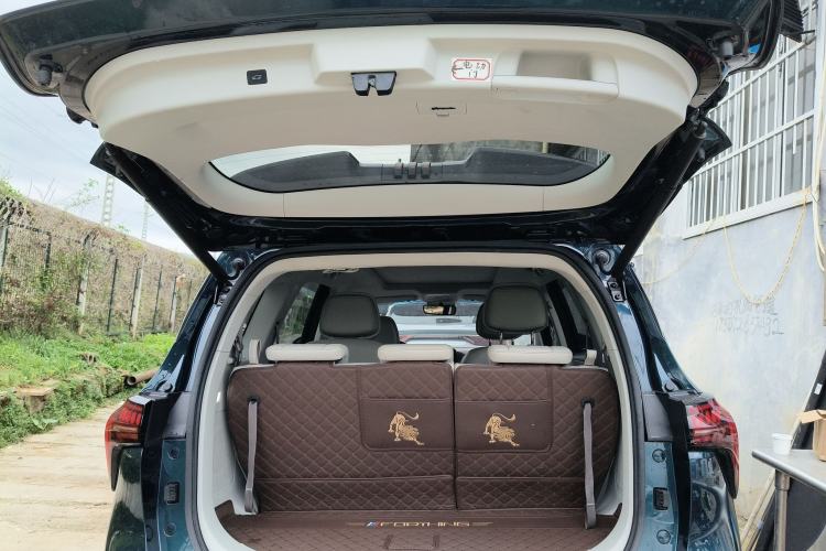 Used FORTHING Yacht 2022 1.5T DCT Chasing-the-Waves Edition Trunk