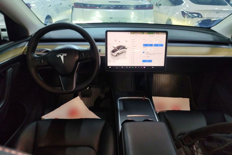 Used Tesla Model Y 2022 Long-Range All-Wheel-Drive Version