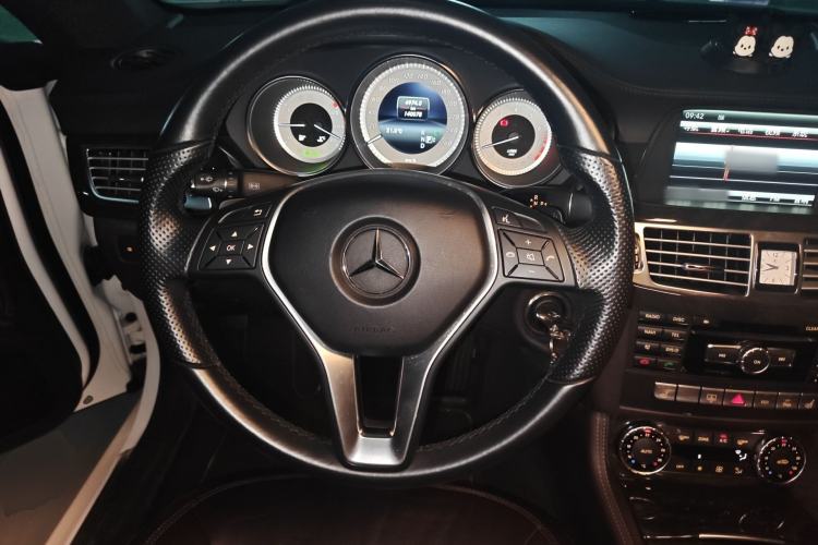 Used Mercedes-Benz CLS 2012 CLS 300 CGI Steering Wheel