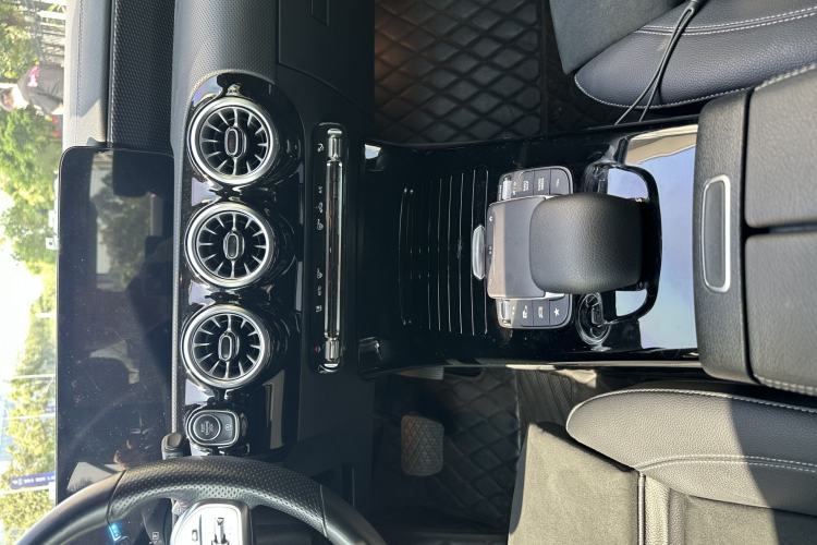 Used Mercedes-Benz A-Class 2022 Revised Version A 200 L Sport Sedan Fashionable Style Interior 1