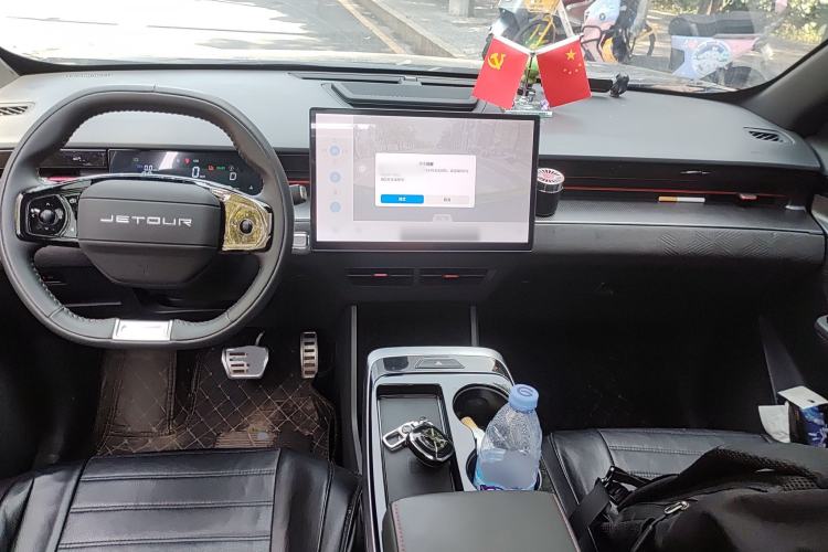 Used JETOUR Dashing i-DM 2023 1.5T DHT Lightning 01 Center Console