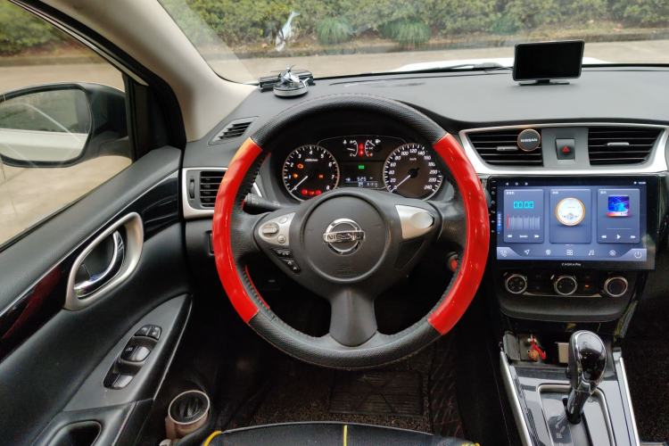 Used Nissan Sylphy 2018 1.6XV CVT Deluxe Edition Steering Wheel