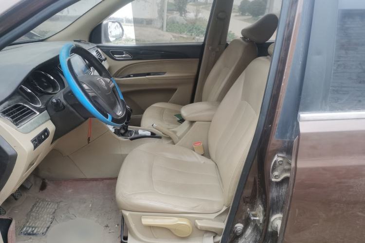 Used Baojun 730 2016 1.5L Manual Comfort Version 7 Seats China V Emission Standard