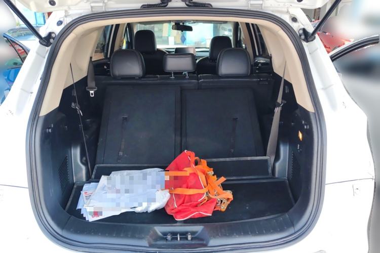 Used Dongfeng Fengon 580 2020 1.5T CVT Luxury Edition Trunk