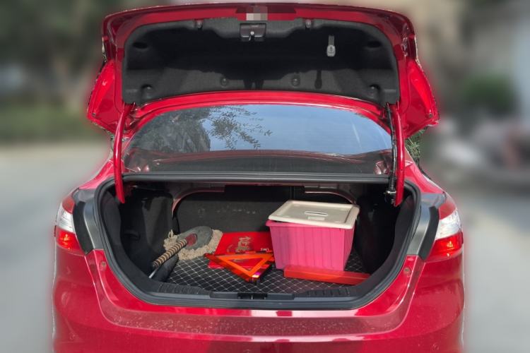 Used Ford Focus 2012 Sedan 1.6L Automatic Fashion Edition