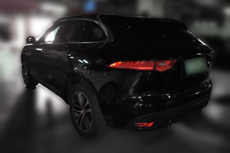 Used Jaguar F-PACE 2018 Restyled 2.0T All-Wheel-Drive R-Sport Sport Edition Rear Left 45 Deg