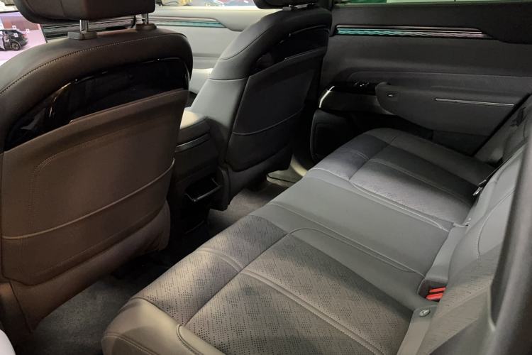 Used Zeekr 7X 2025 100kWh Long-Range All-Wheel Drive Intelligent Driving Version