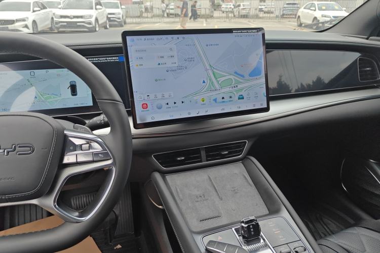 Used BYD Sealion 07 EV 2024 610 Zhihang Edition Center Console