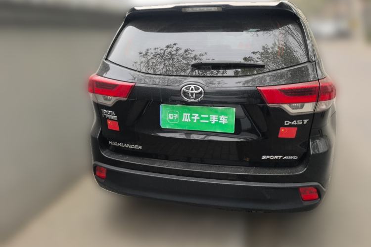 Used Toyota Highlander 2018 2.0T Four-Wheel Drive Luxury Edition 7 Seats China V Emission Standard Rear
