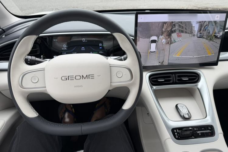 Used Geely Galaxy Geome 2026 Model 310km Dream Edition Interior 3