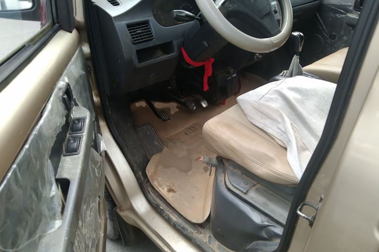 Used Wuling Rongguang 2014 1.2L S Standard Model Driver Seat