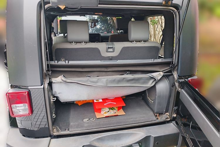 Used Jeep Wrangler 2010 3.8L Sahara two-door model
