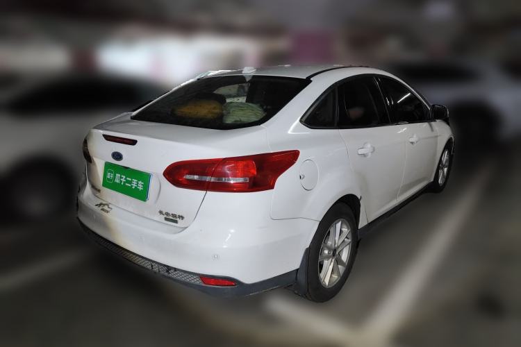 Used Ford Focus 2017 Sedan EcoBoost 125 Automatic Supreme Style SmartDrive Edition Rear Right 45 Deg