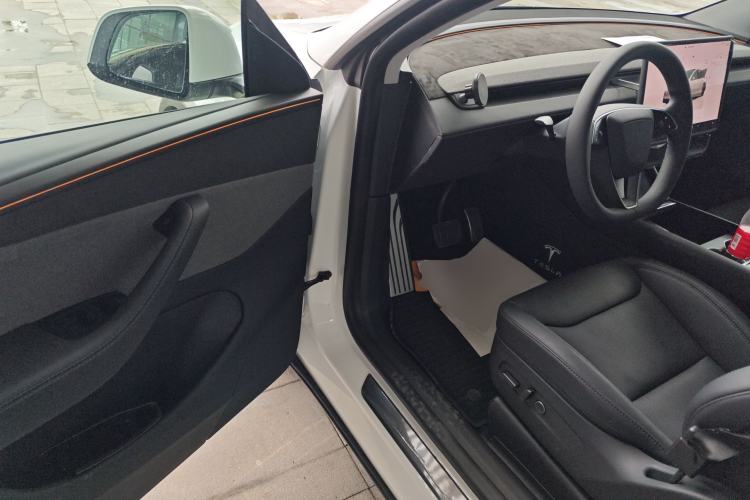 Used Tesla Model Y 2026 Model Long-Range Rear-Wheel-Drive Version Driver Seat