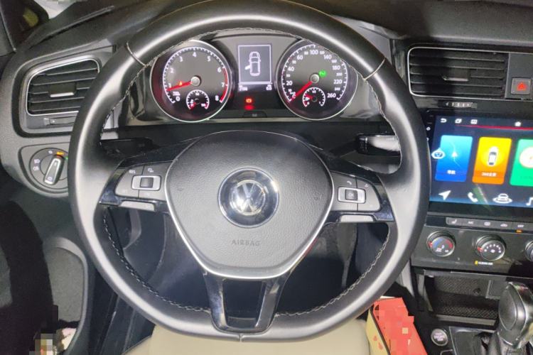 Used Volkswagen Golf 2017 230TSI Automatic Luxury Million-Vehicle Commemorative Edition