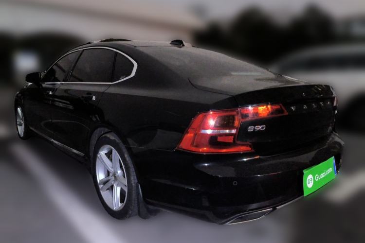 Used Volvo S90 2018 T5 Zhiyuan Edition
