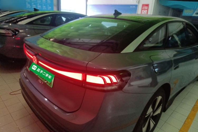 Used Volkswagen ID.7 VIZZION 2024 AIR model Rear