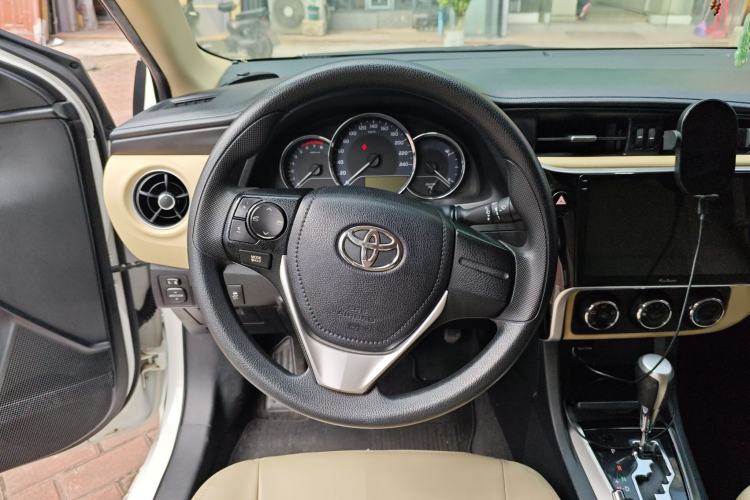 Used Toyota Corolla 2017 Revised Version 1.2T S-CVT GL