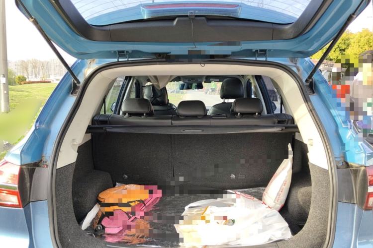 Used Roewe RX5 2016 20T Two-Wheel Drive Manual Transmission Internet Smart Edition Trunk