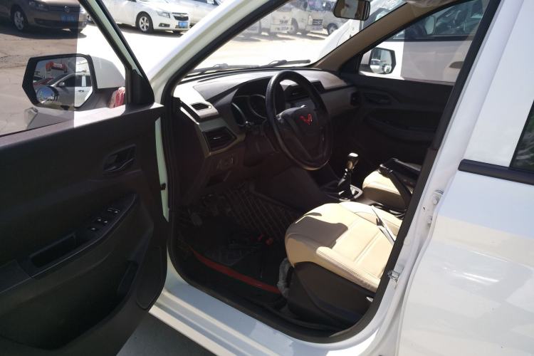 Used Wuling Hongguang 2021 1.5L Revised S Standard Version with Electric Power Steering LAR