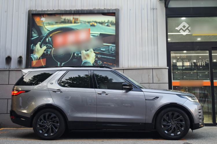 Used Land Rover Discovery 2021 360 PS R-Dynamic S
