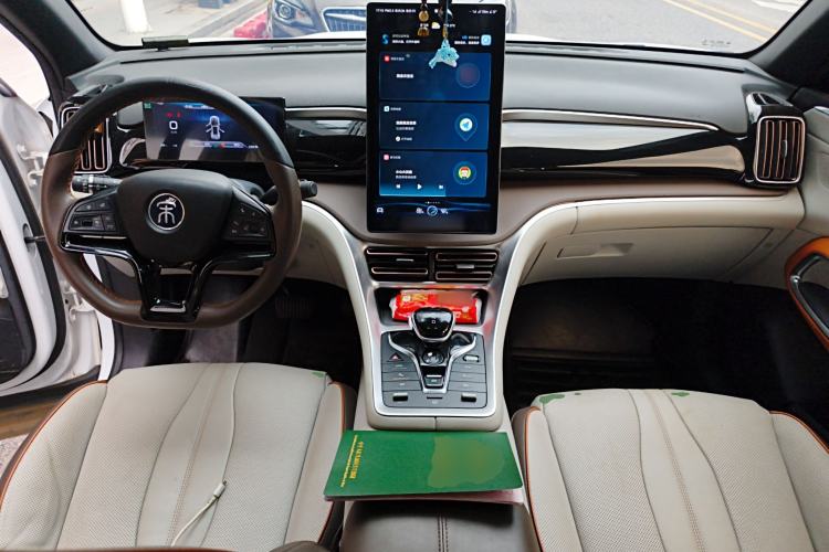 Used BYD Song Pro New Energy 2022 DM-i 110km Flagship Pro Model Center Console