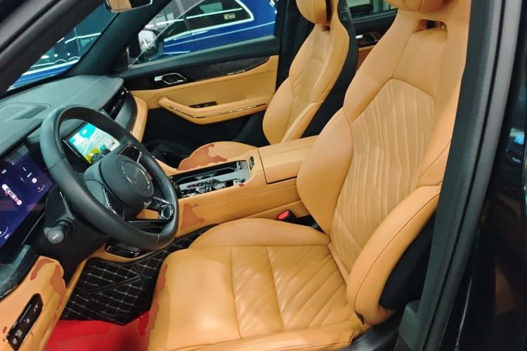 Used Lynk & Co 09 EM-P 2021 2.0T PHEV Halo Six-Seater Left Front Seat