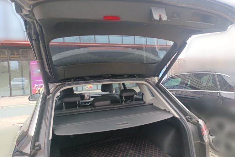 Used Volkswagen Tayron 2023 300TSI Two-Wheel-Drive Luxury Plus Advanced Edition
