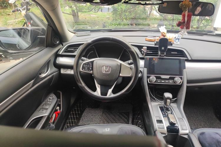 Used Honda Civic 2016 220TURBO CVT Luxury Edition Steering Wheel