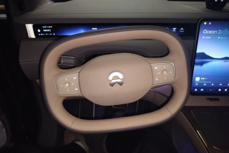 Used Nio ET9 2025 100 kWh Steering Wheel