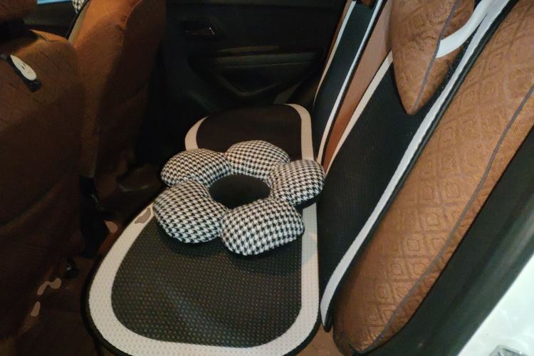 Used Chevrolet Trax 2014 1.4T Automatic Two-Wheel Drive Comfort Version Left Rear Seat