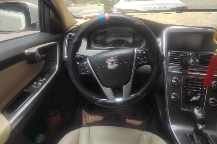Used Volvo XC60 2014 T5 Zhiya Edition Steering Wheel