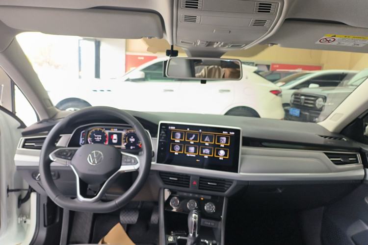 Used Volkswagen Bora 2023 200TSI DSG SmartDrive PRO Edition