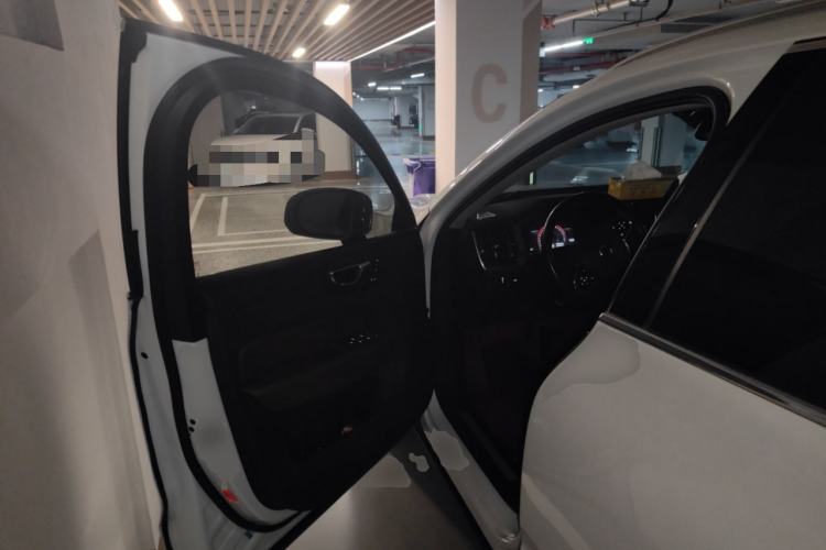 Used Volvo XC60 2019 T5 4x4 Smart Edition China VI Standard
