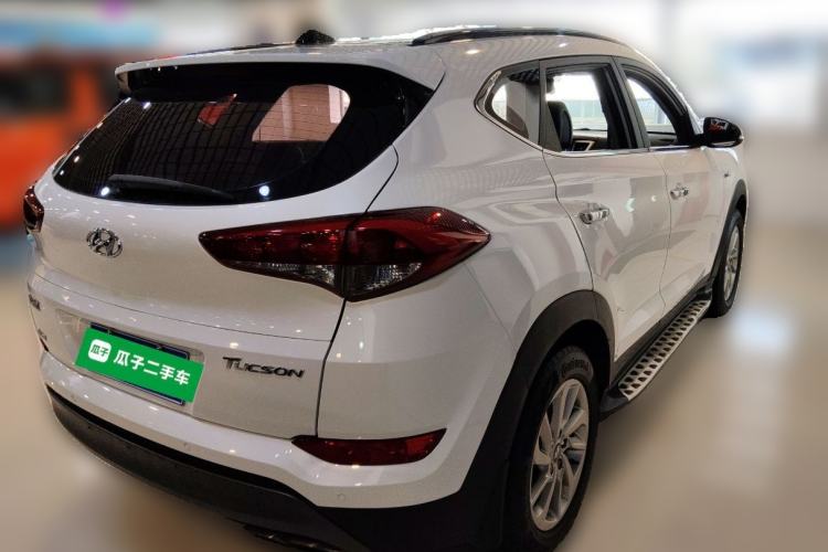 Used Hyundai Tucson 2015 1.6T Dual-Clutch Two-Wheel-Drive Smart Model Rear Right 45 Deg