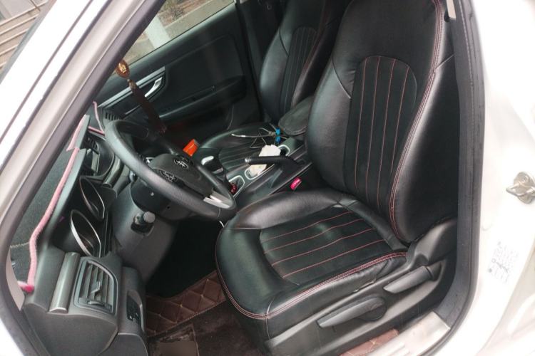 Used Bestune B50 2016 1.6L manual Comfort trim level